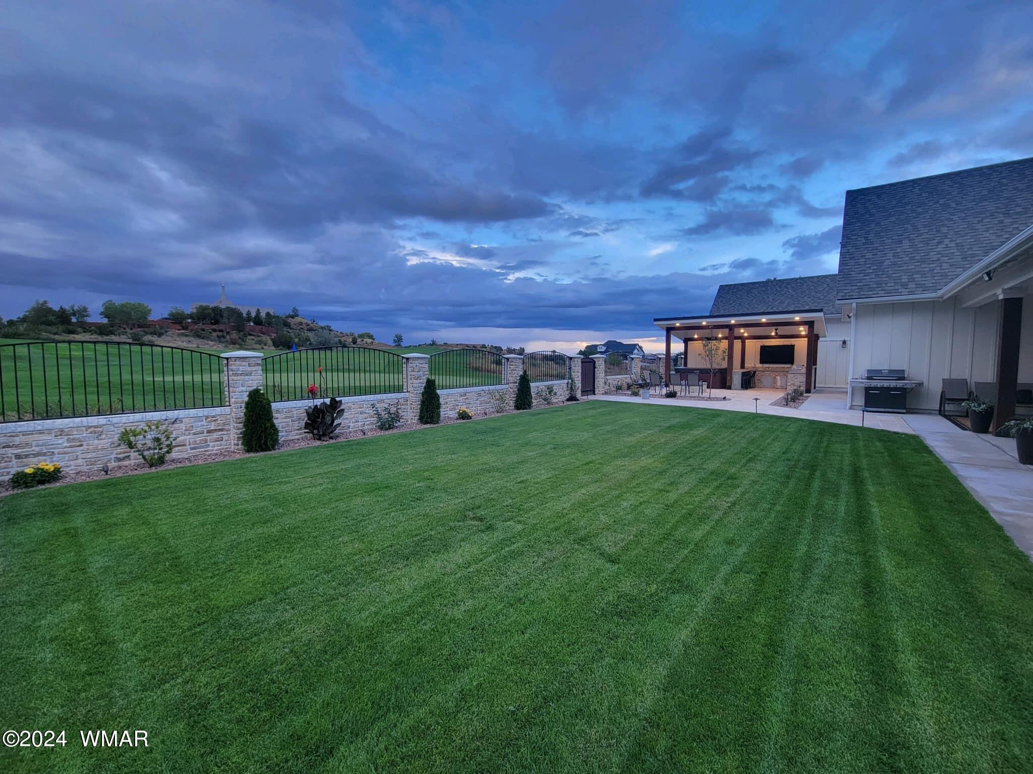 1890 Prairie Road Snowflake, AZ 85937 - Photo 5 of 64 Backyard