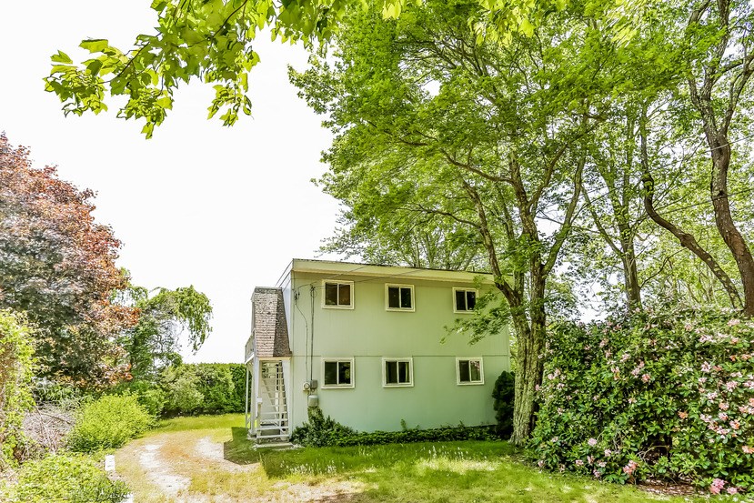 168 East Beach Road Charlestown, RI 02813 - Photo 2 of 25