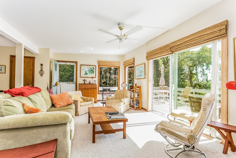 168 East Beach Road Charlestown, RI 02813 - Photo 4 of 25