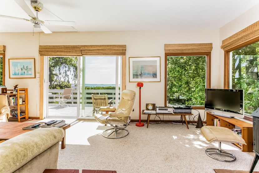168 East Beach Road Charlestown, RI 02813 - Photo 5 of 25