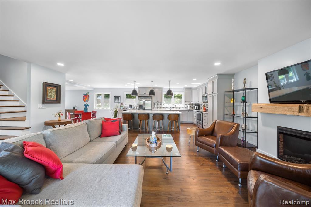 3775 Quarton Road Bloomfield Hills, MI 48302 - Photo 11 of 51 Gallery Image 11