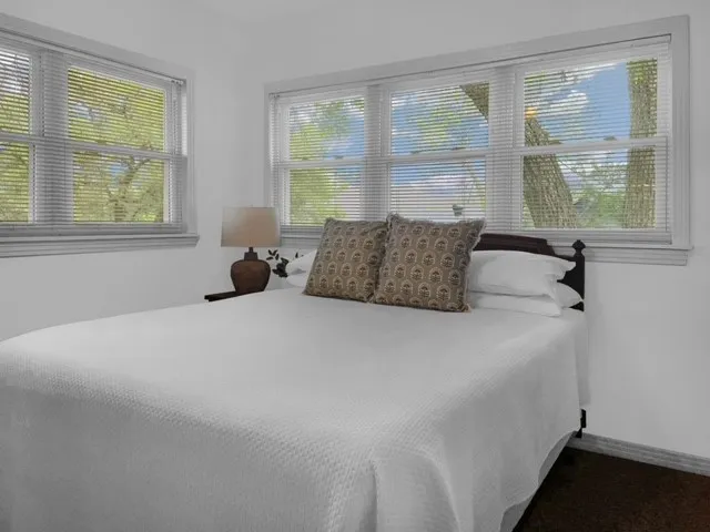 a picture of a table