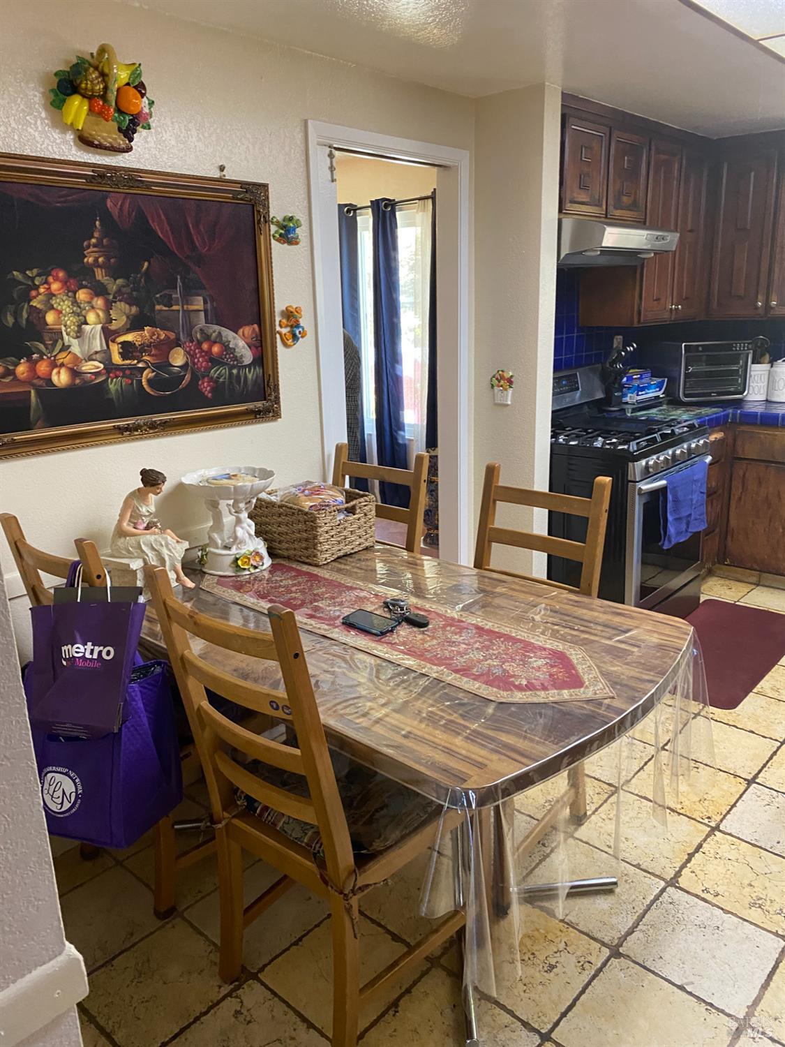 118 Hydrangea Court Vallejo, CA 94591 - Photo 9 of 21 a dining room with furniture and wooden floor