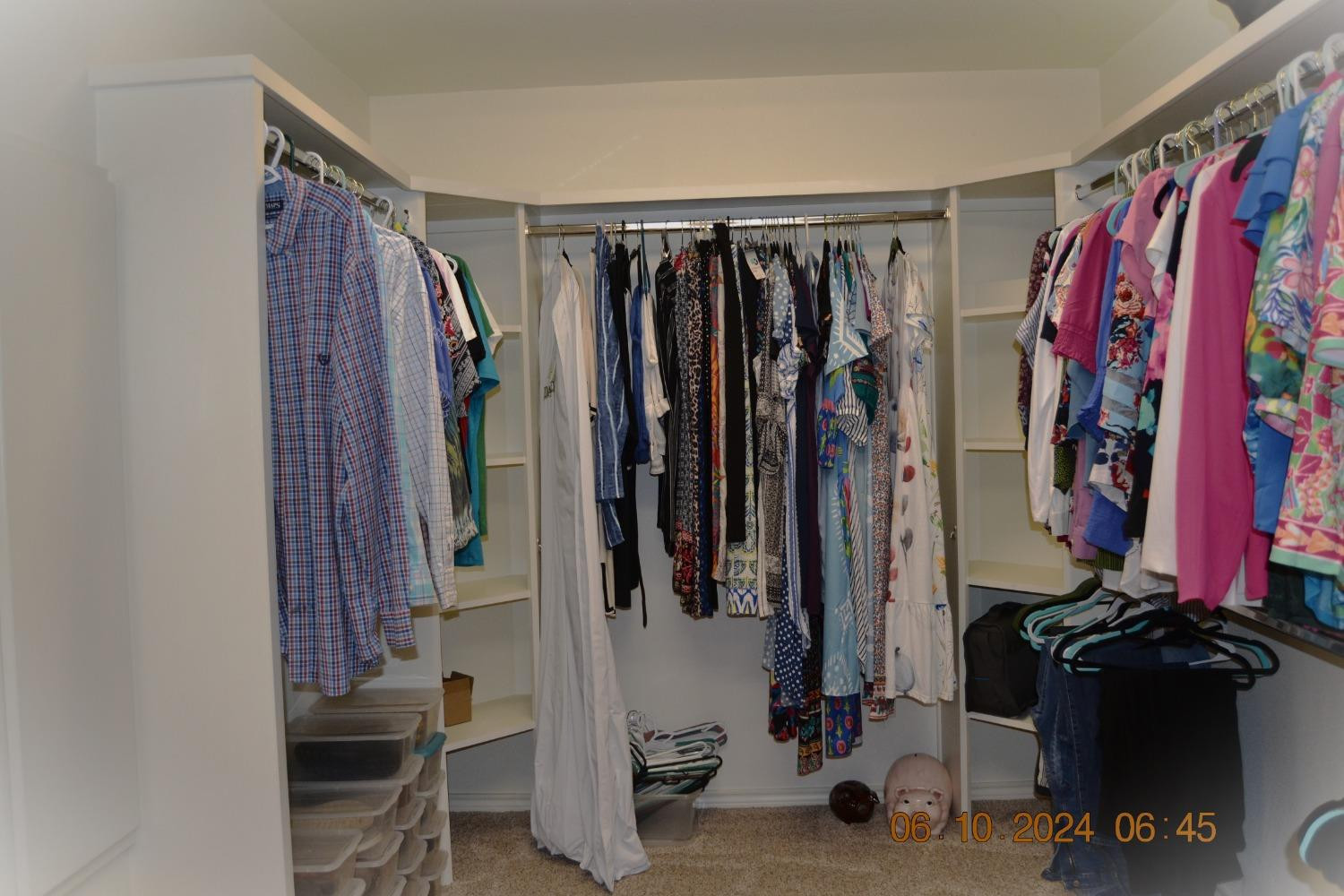 1120 County Road 80 Plainview, TX 79072 - Photo 29 of 47 Master closet