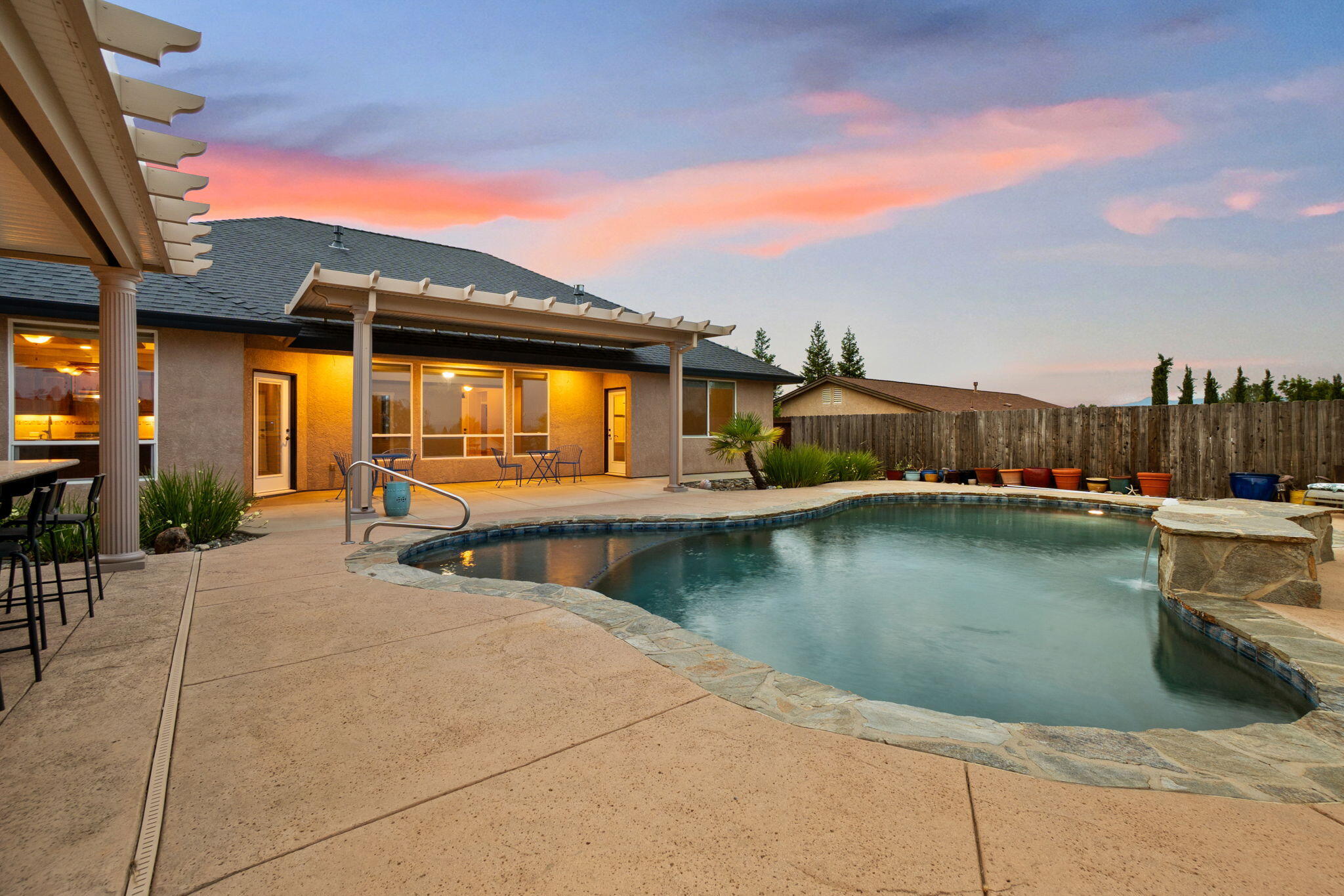 372 Stinson Loop Redding, CA 96003 - Photo 52 of 79 Pool