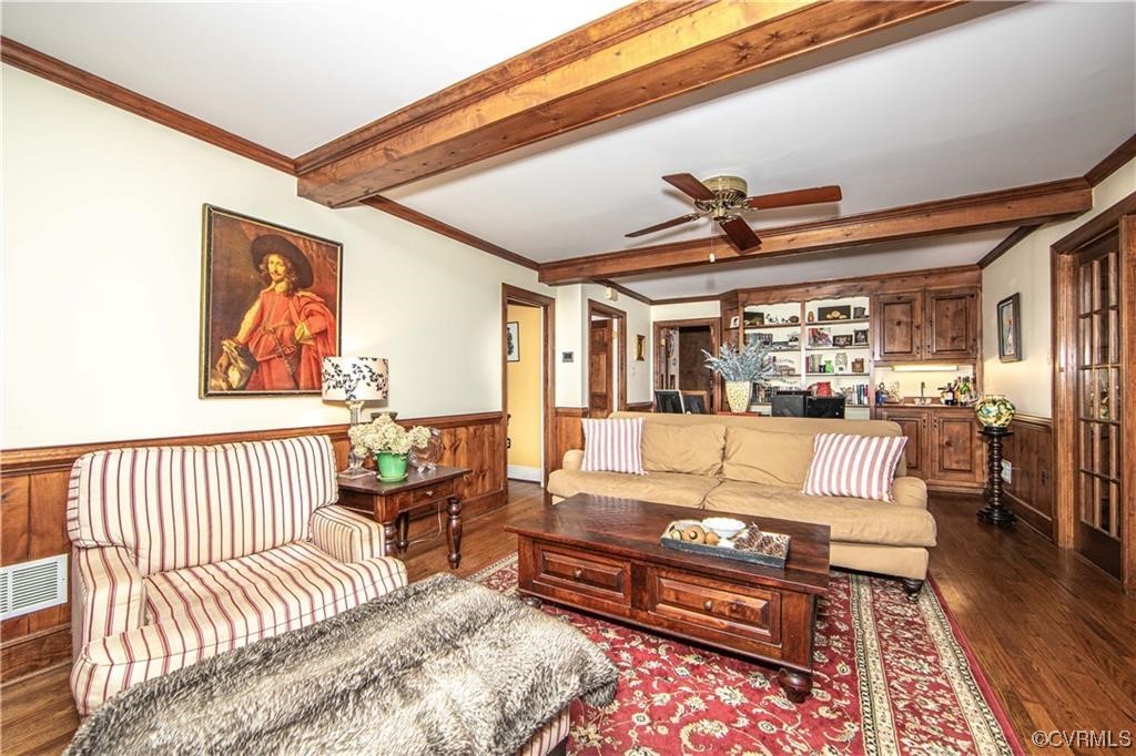 2306 Cranborne Road Midlothian, VA 23113 - Photo 8 of 23 a living room with furniture