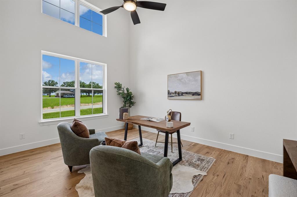 105 Desperado Way Weatherford, TX 76088 - Photo 3 of 40