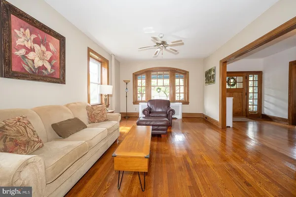 $649,900 | 457 Penn Avenue, Drexel Hill, PA 19026