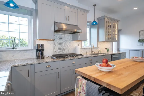 $649,900 | 457 Penn Avenue, Drexel Hill, PA 19026