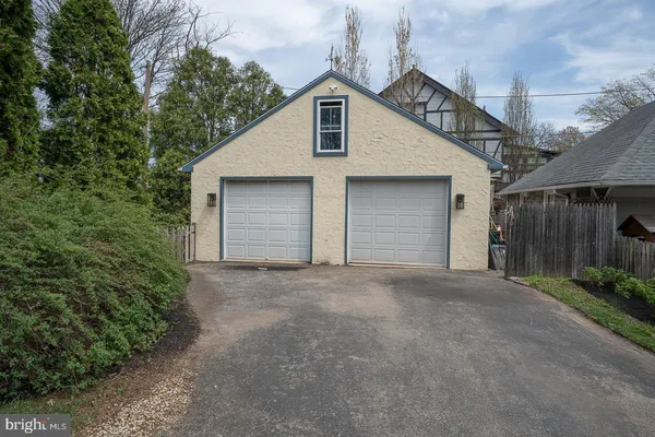 $649,900 | 457 Penn Avenue, Drexel Hill, PA 19026