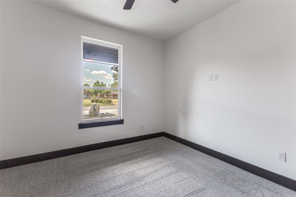 18508 Hickory Circle Kemp, TX 75143 - Photo 23 of 27 an empty room with a window