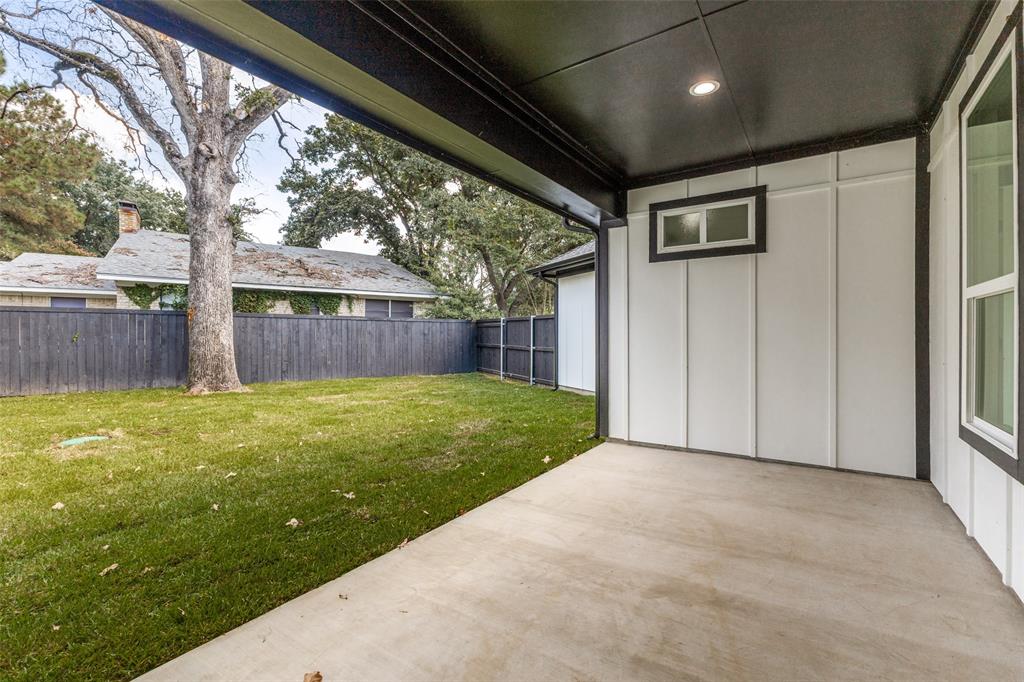 18508 Hickory Circle Kemp, TX 75143 - Photo 27 of 27 a view of a house with backyard and tree