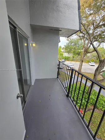 $2,400 | 8007 West 6th Avenue, Unit M, Hialeah, FL 33014