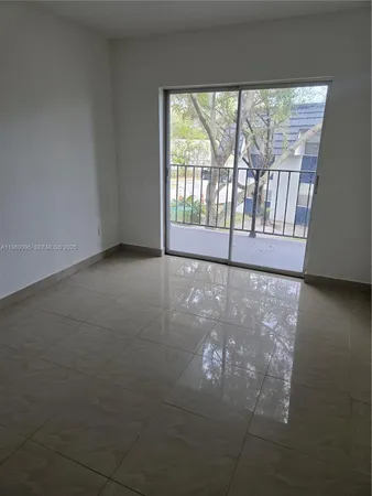 $2,400 | 8007 West 6th Avenue, Unit M, Hialeah, FL 33014