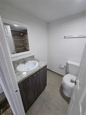 $2,400 | 8007 West 6th Avenue, Unit M, Hialeah, FL 33014