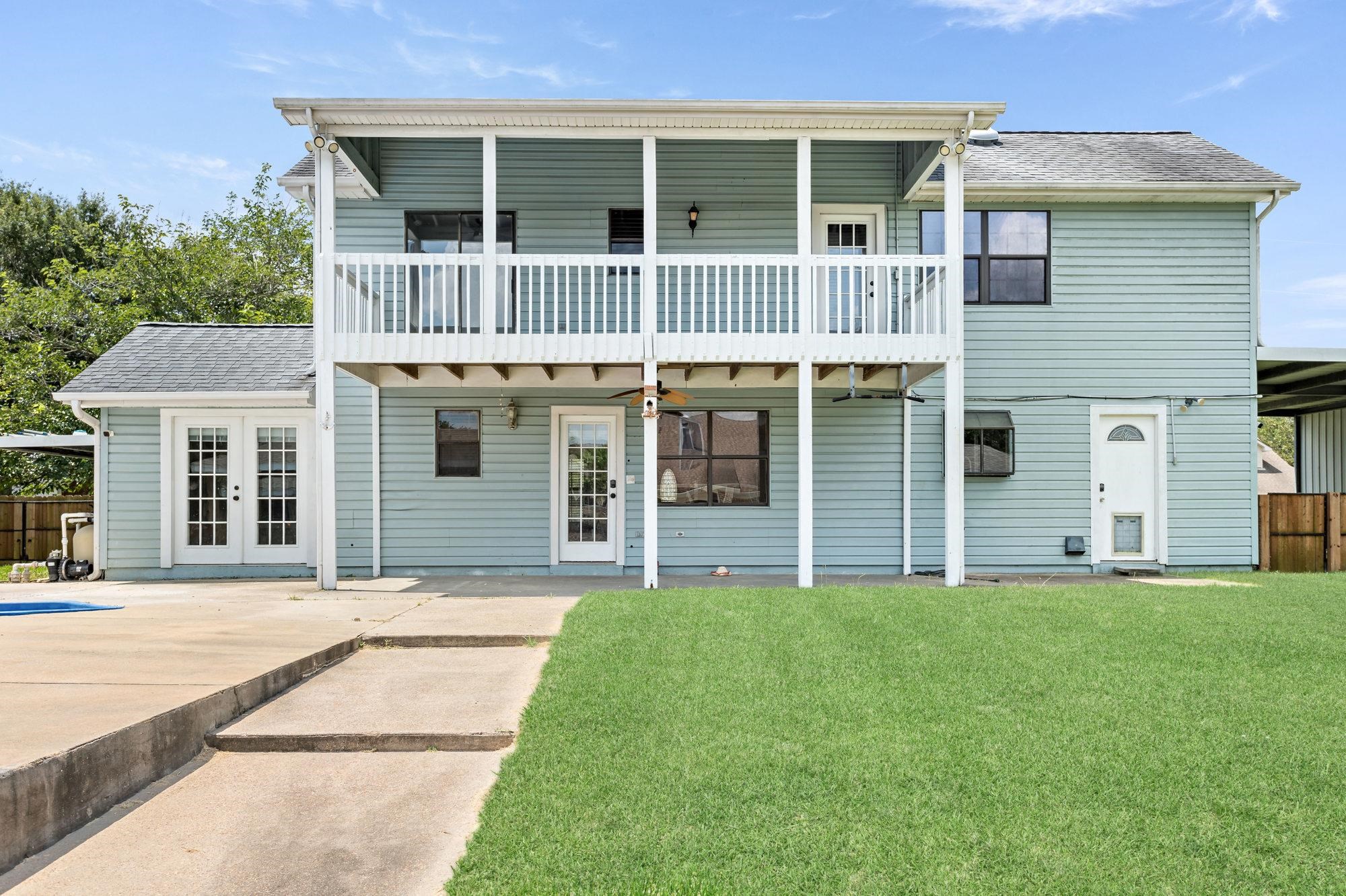 112 Robin Avenue Bridge City, TX 77611 - Photo 26 of 39