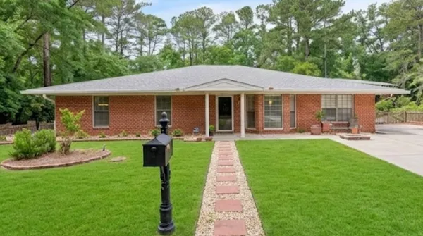 $464,000 | 1001 Poppell Drive, Darien, GA 31305