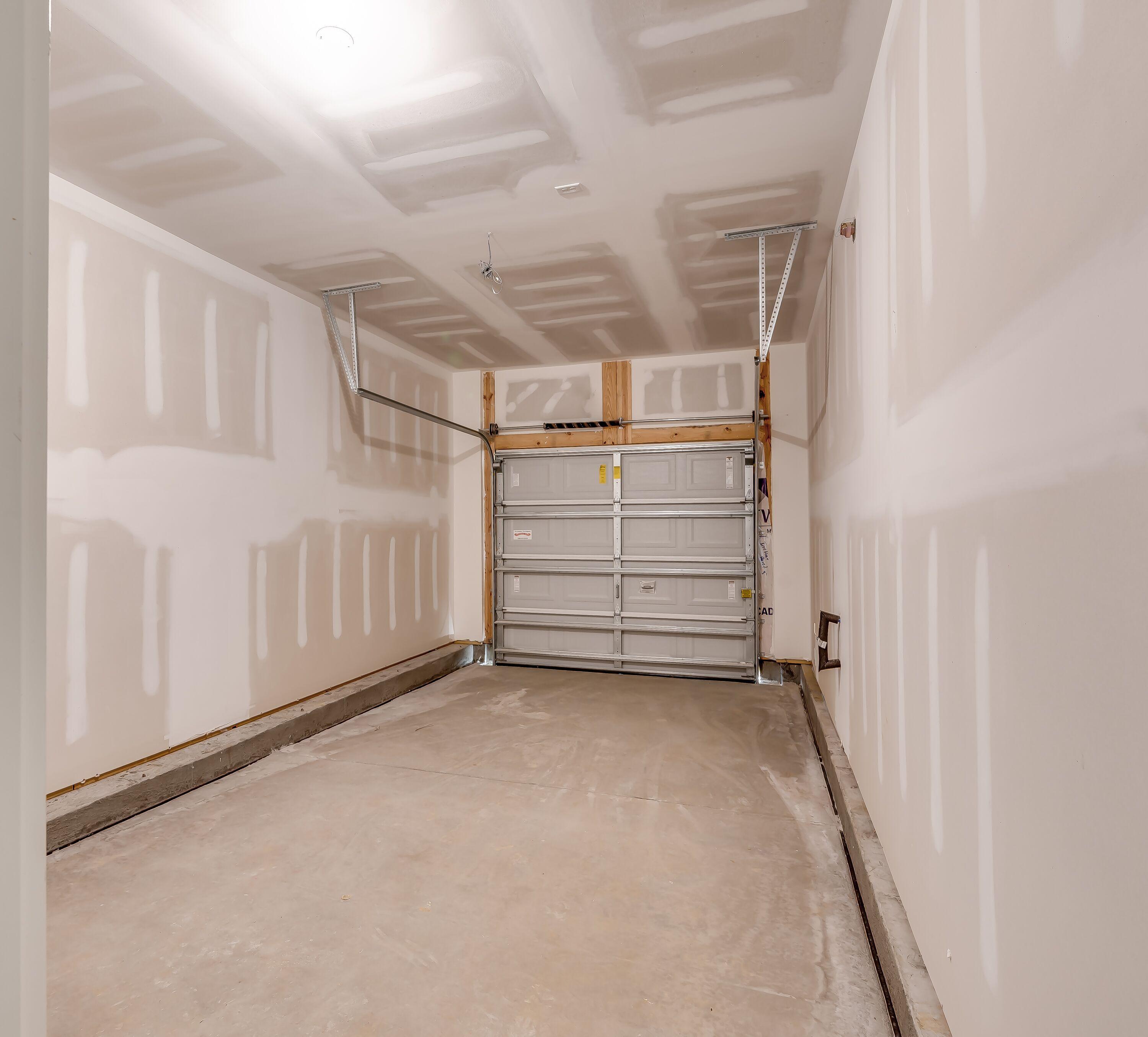 120 Alpine Road Summerville, SC 29485 - Photo 22 of 40 garage