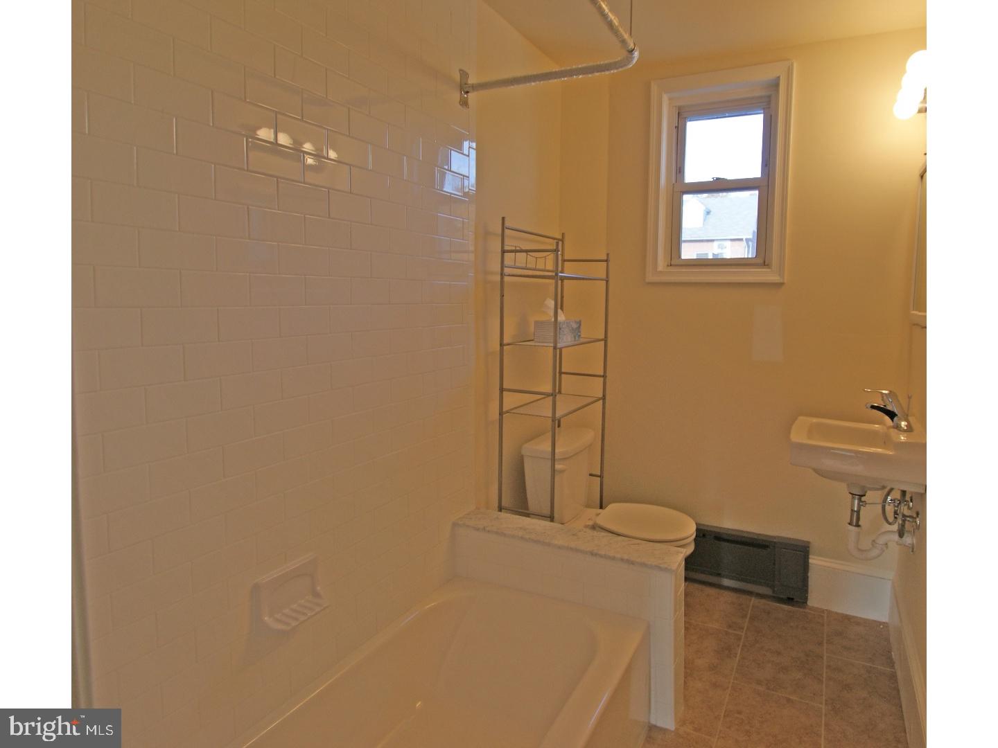 1208 Huntingdon Road Abington, PA 19001 - Photo 11 of 25