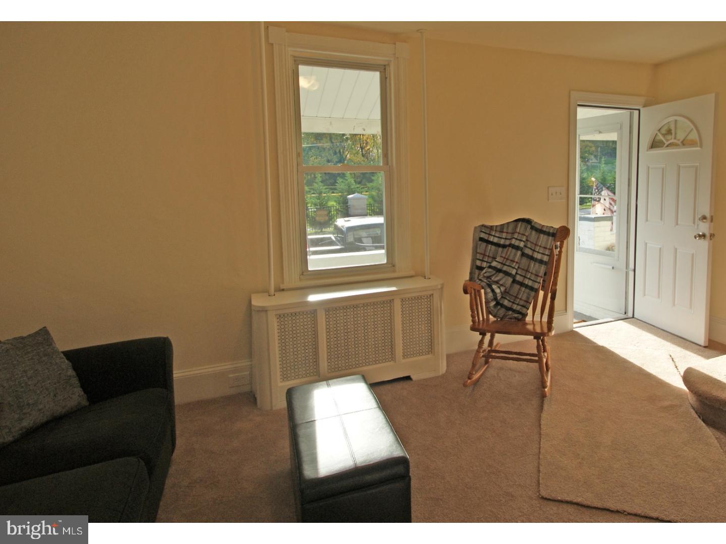 1208 Huntingdon Road Abington, PA 19001 - Photo 4 of 25