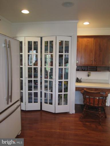 10330 3 Doctors Road Dunkirk, MD 20754 - Photo 3 of 30 Kitchen