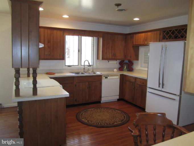 10330 3 Doctors Road Dunkirk, MD 20754 - Photo 5 of 30 Kitchen