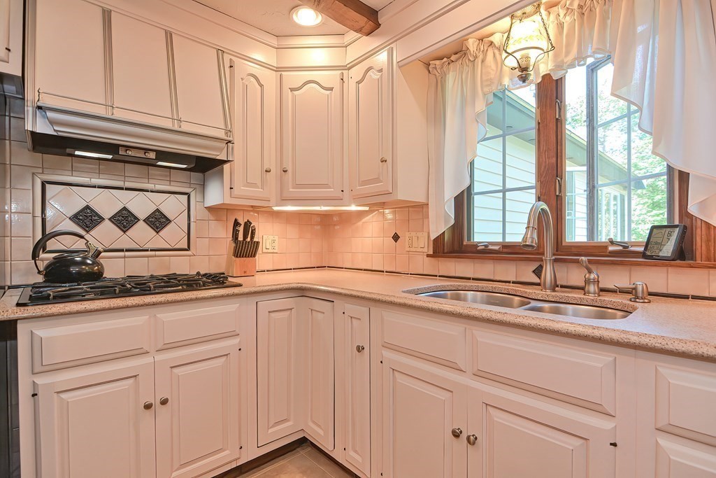 135 Gardner Road Winchendon, MA 01475 - Photo 9 of 27 Gallery Image 9