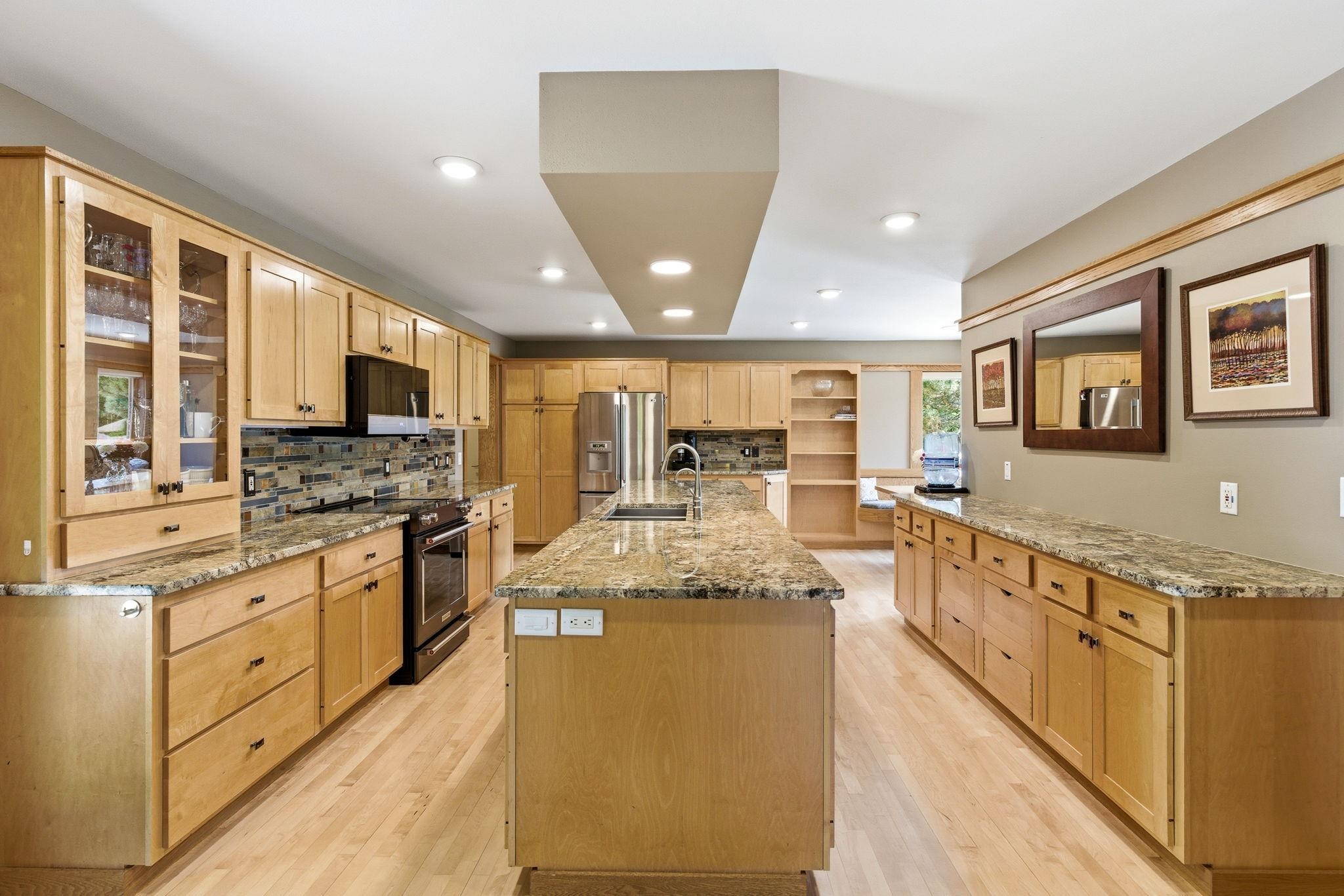 8901 Timber Wolf Trail Madison, WI 53717 - Photo 4 of 55