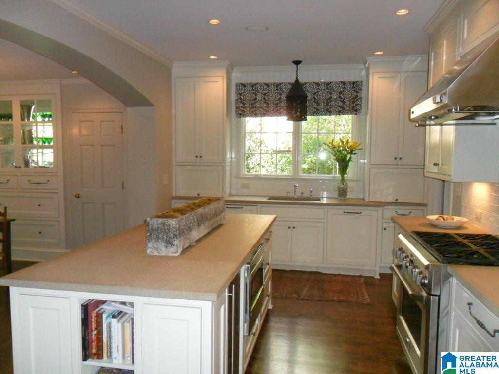924 Linwood Road Birmingham, AL 35222 - Photo 12 of 26