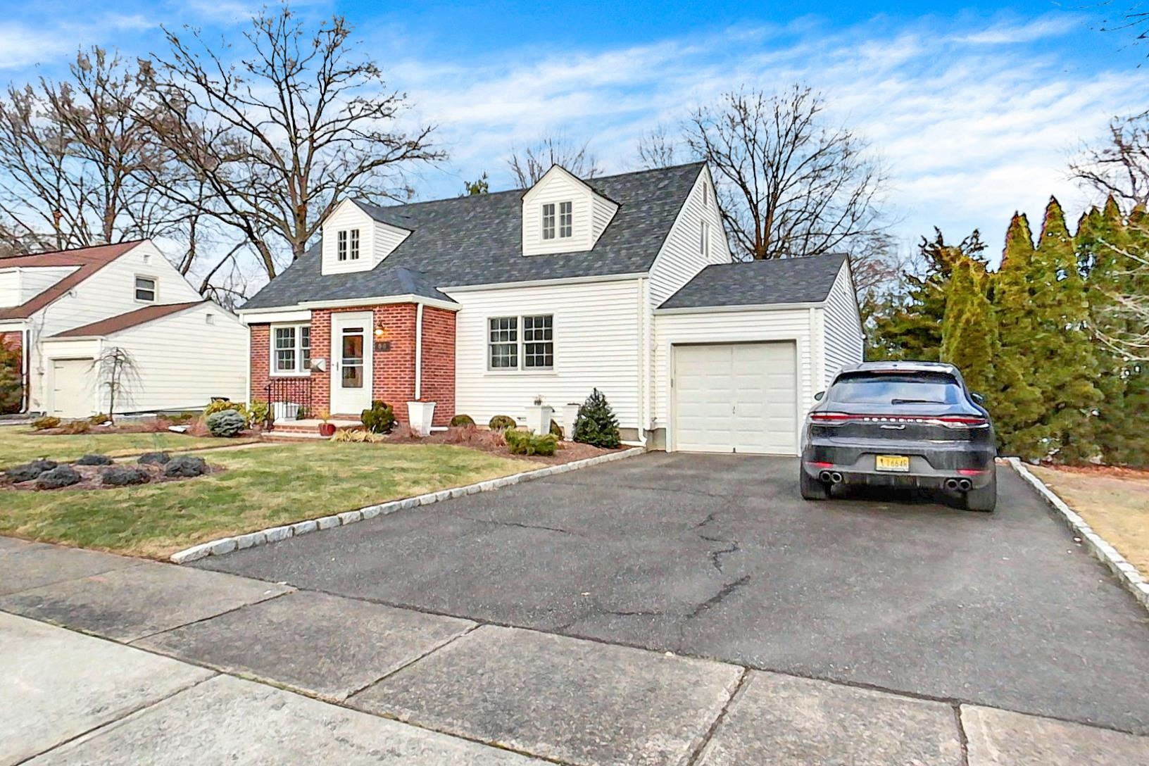 15-11 Radburn Road Fair Lawn, NJ 07410 - Photo 3 of 46