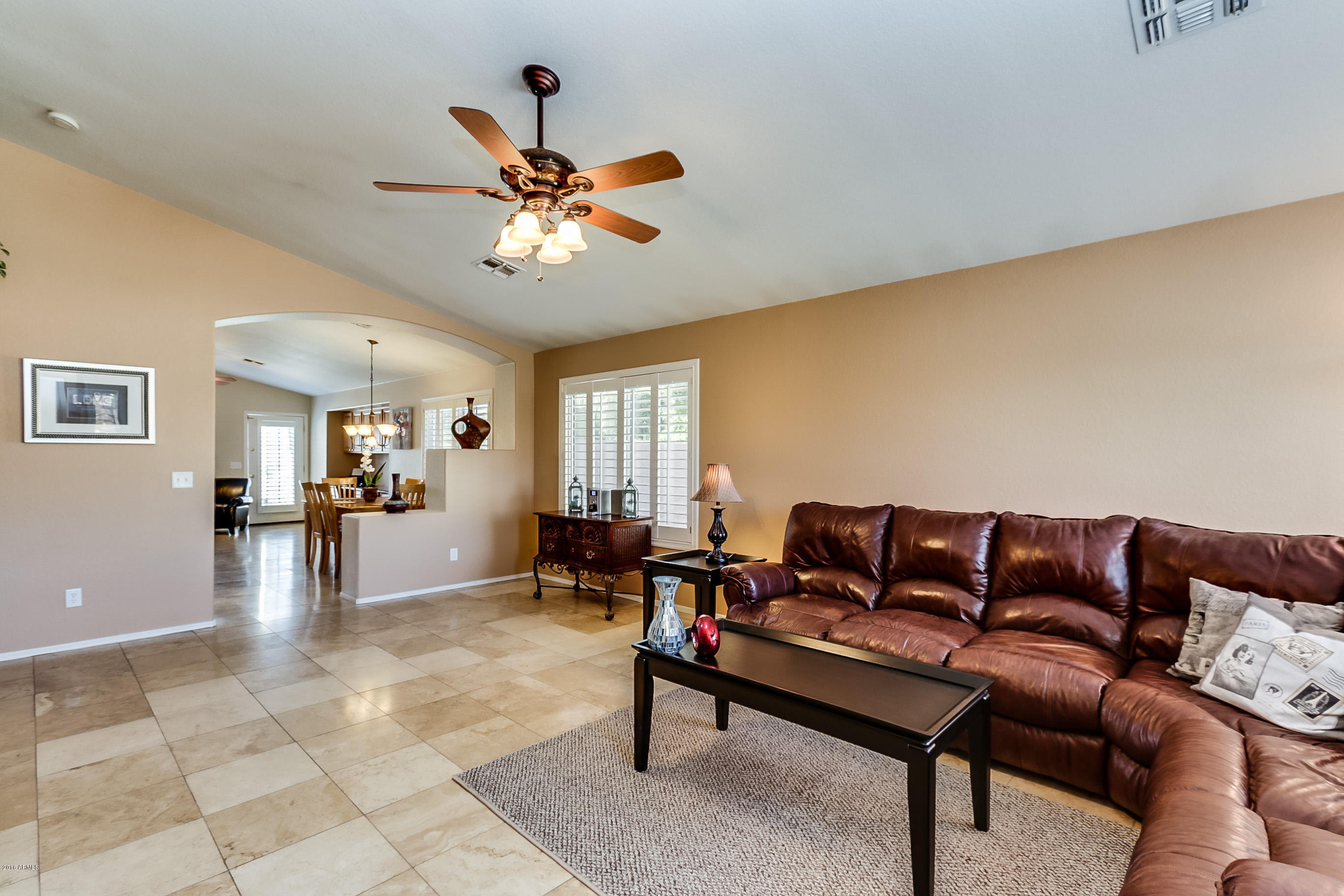 242 West Del Rio Street Gilbert, AZ 85233 - Photo 6 of 48 Del Rio-020