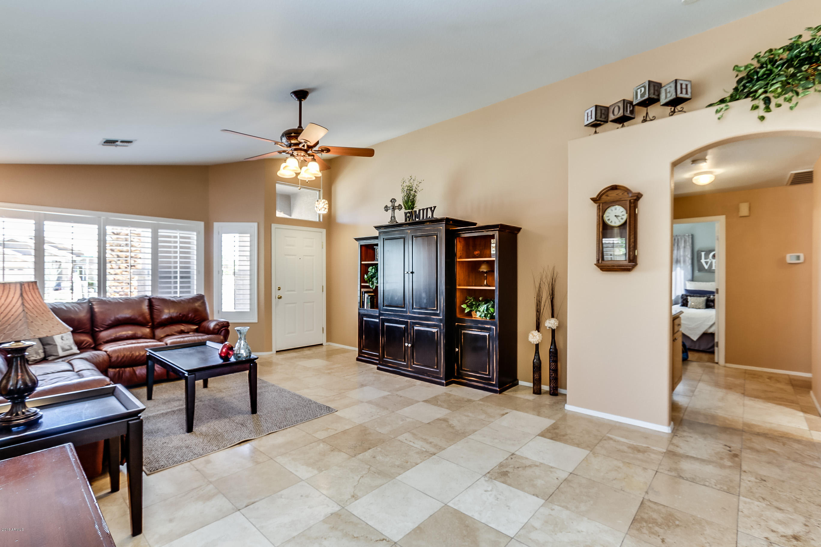 242 West Del Rio Street Gilbert, AZ 85233 - Photo 7 of 48 Del Rio-022