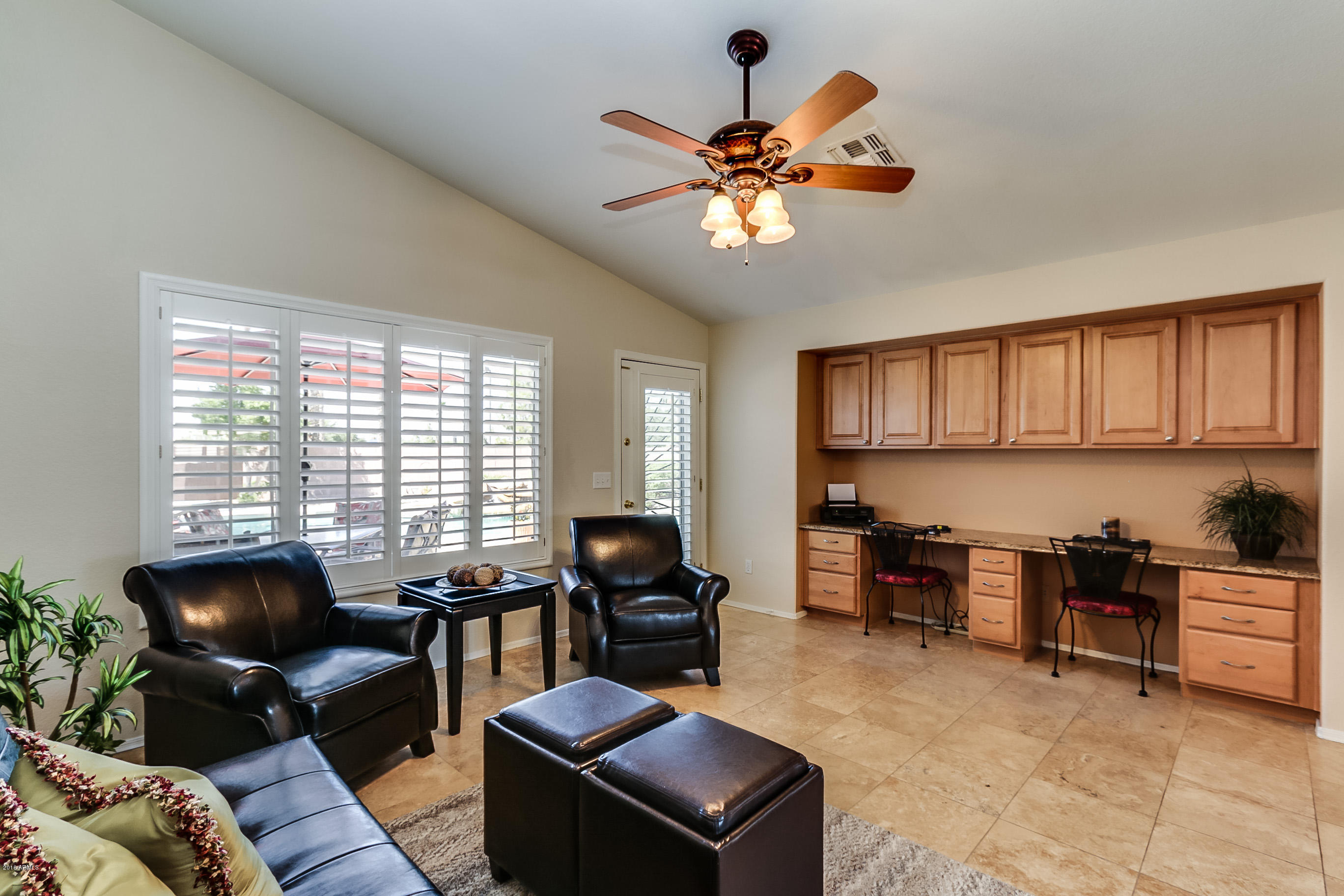 242 West Del Rio Street Gilbert, AZ 85233 - Photo 10 of 48 Del Rio-025