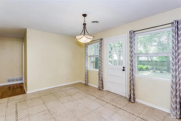 $2,795 | 3547 Firestone Boulevard, Pensacola, FL 32503