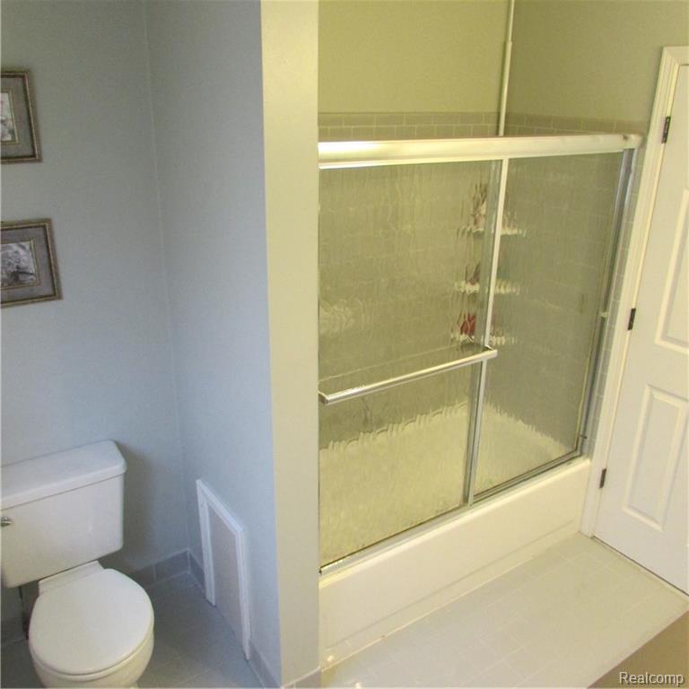 814 Francis Street Rochester Hills, MI 48307 - Photo 22 of 23