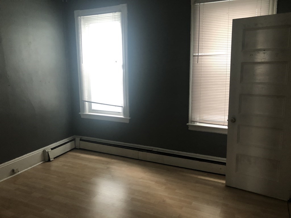 20 Taft Street Boston, MA 02125 - Photo 13 of 18