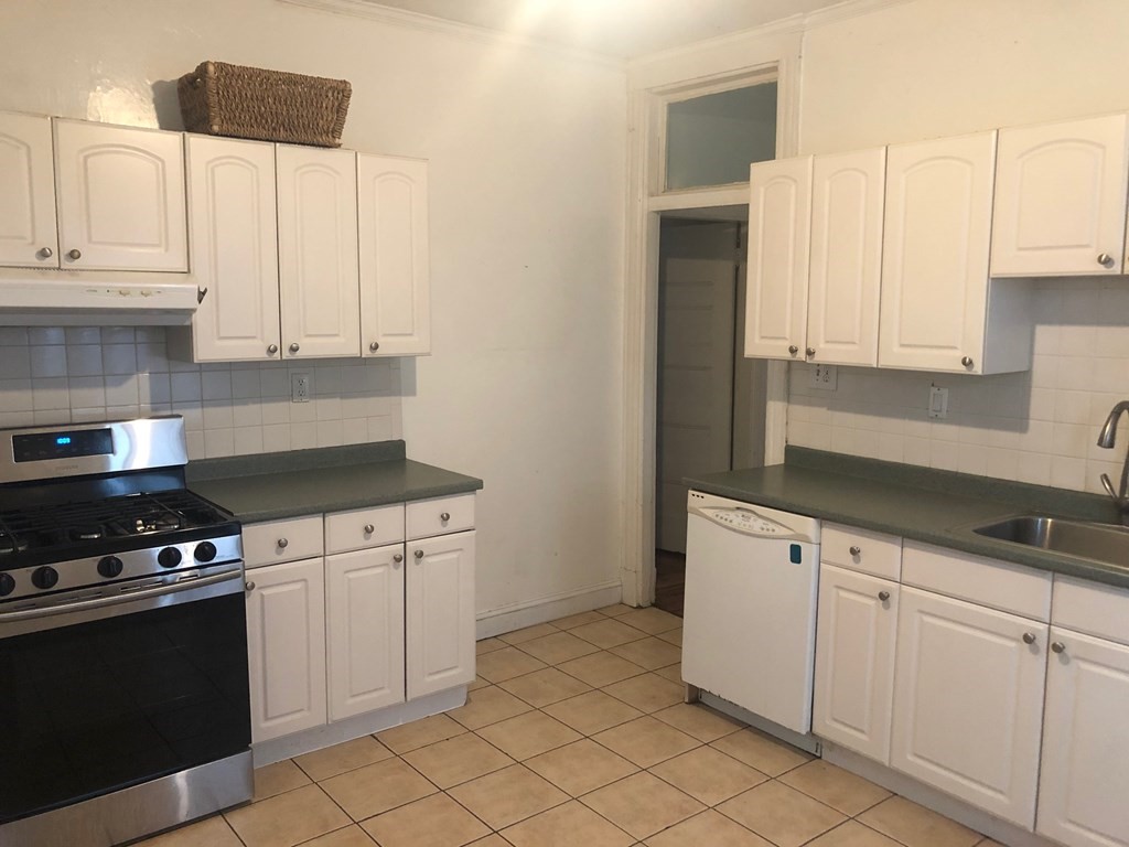 20 Taft Street Boston, MA 02125 - Photo 18 of 18