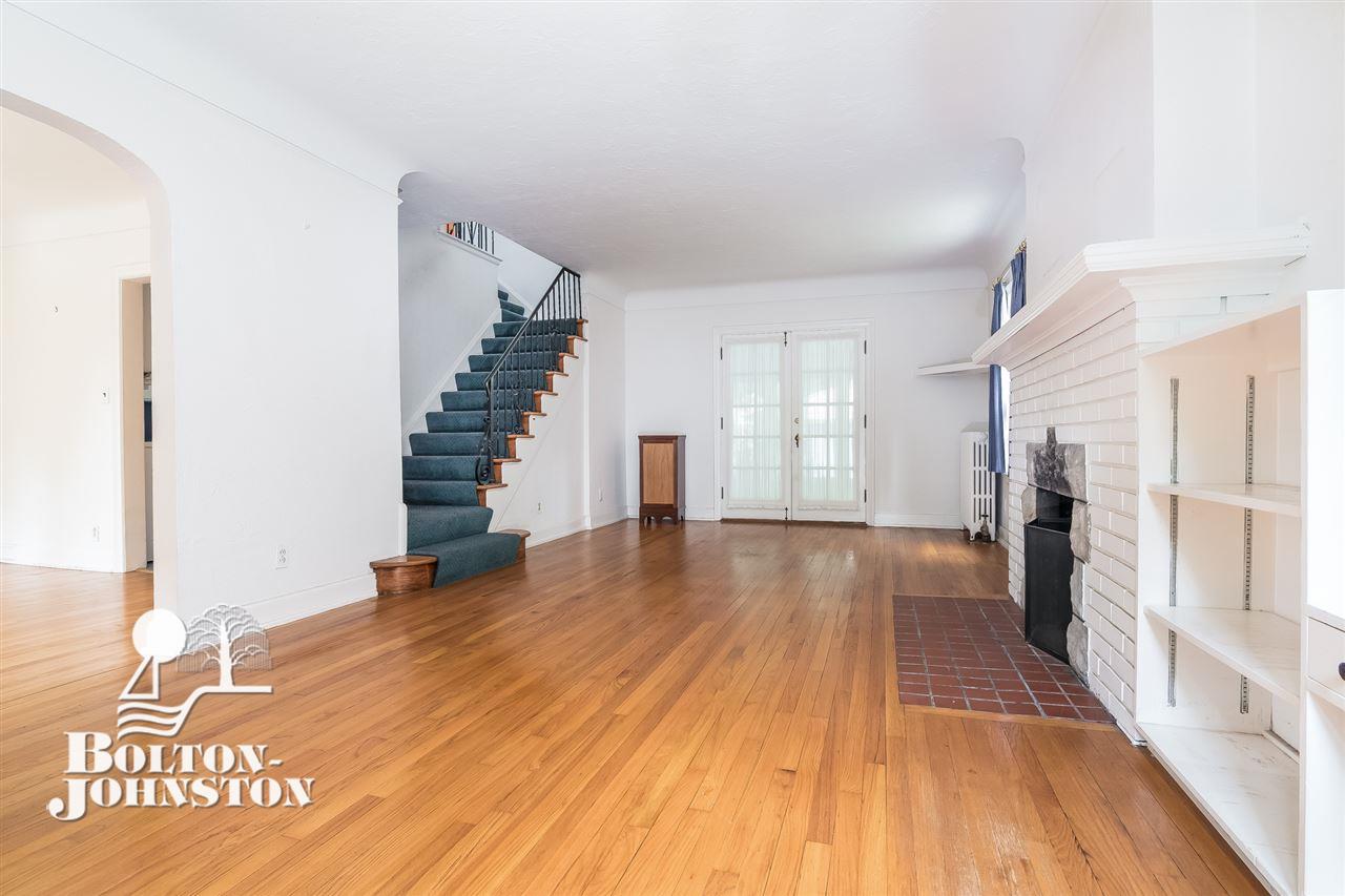 264 McMillan Road Grosse Pointe Farms, MI 48236 - Photo 6 of 38