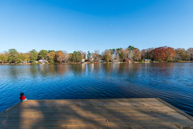 $179,000 | 430 Omaha Drive, Omaha, TX 75571