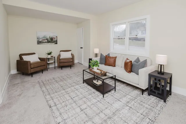 $249,900 | 417 West Division Street, Dodgeville, WI 53533