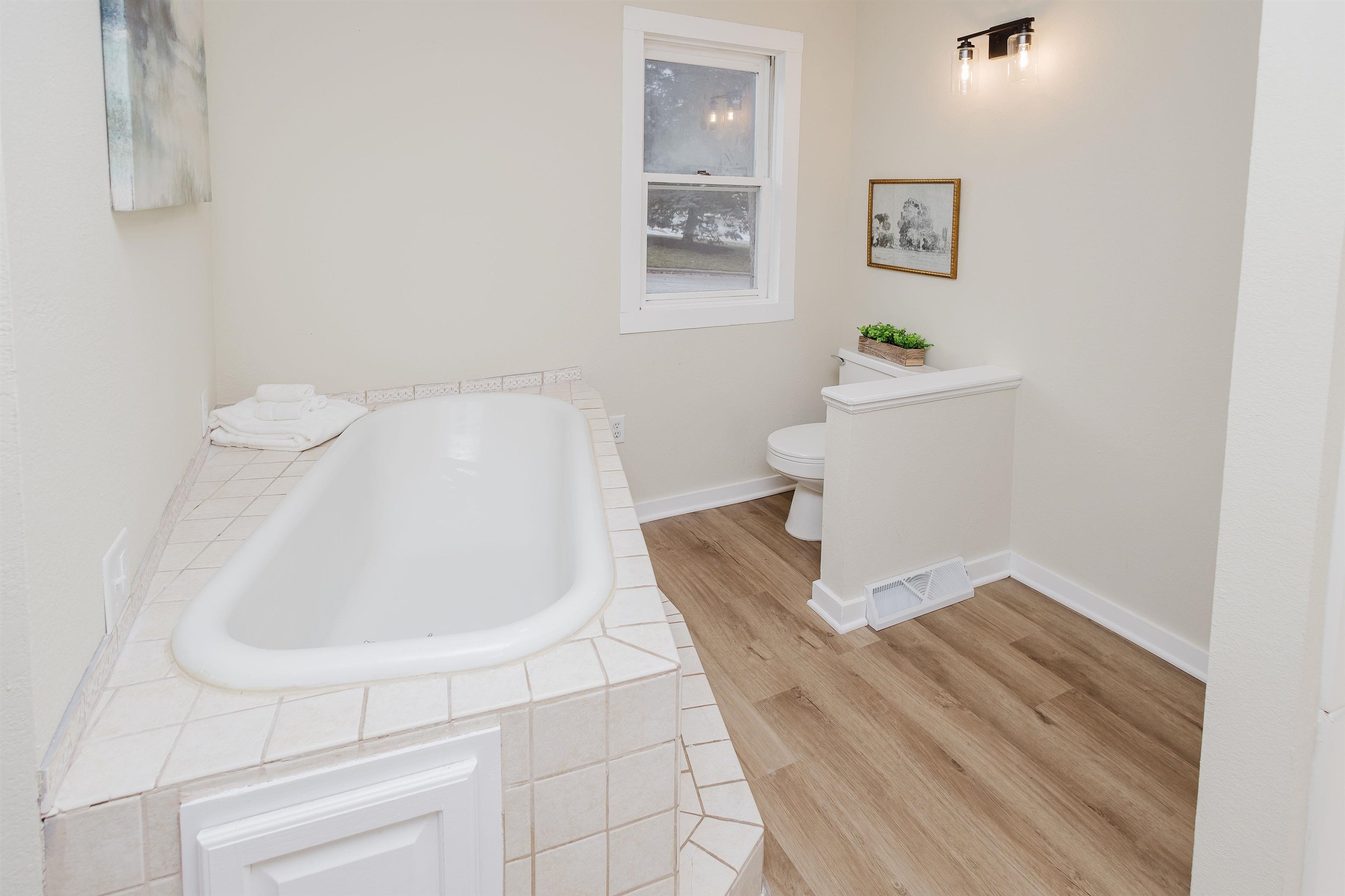 417 West Division Street Dodgeville, WI 53533 - Photo 17 of 44