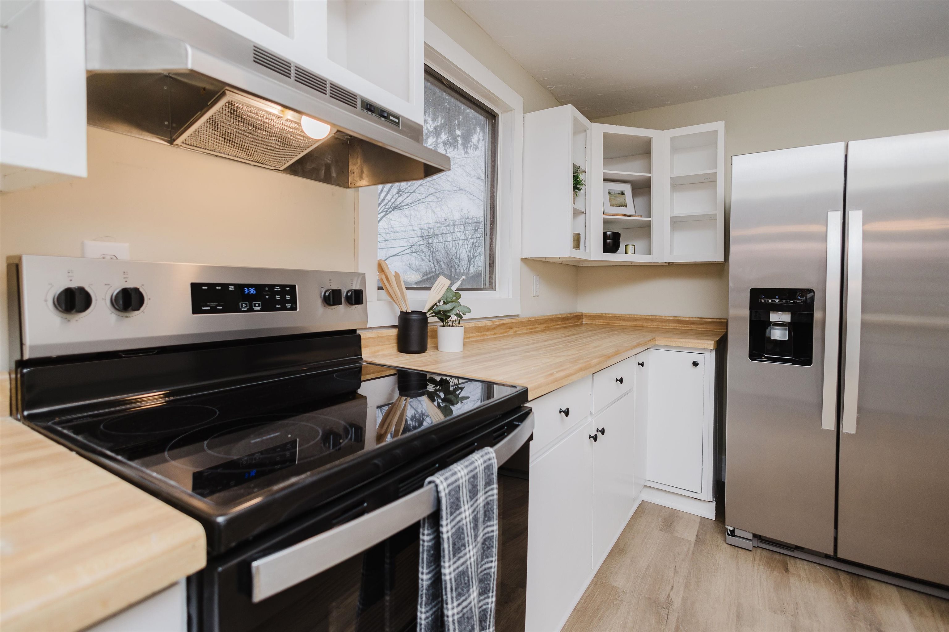 417 West Division Street Dodgeville, WI 53533 - Photo 6 of 44