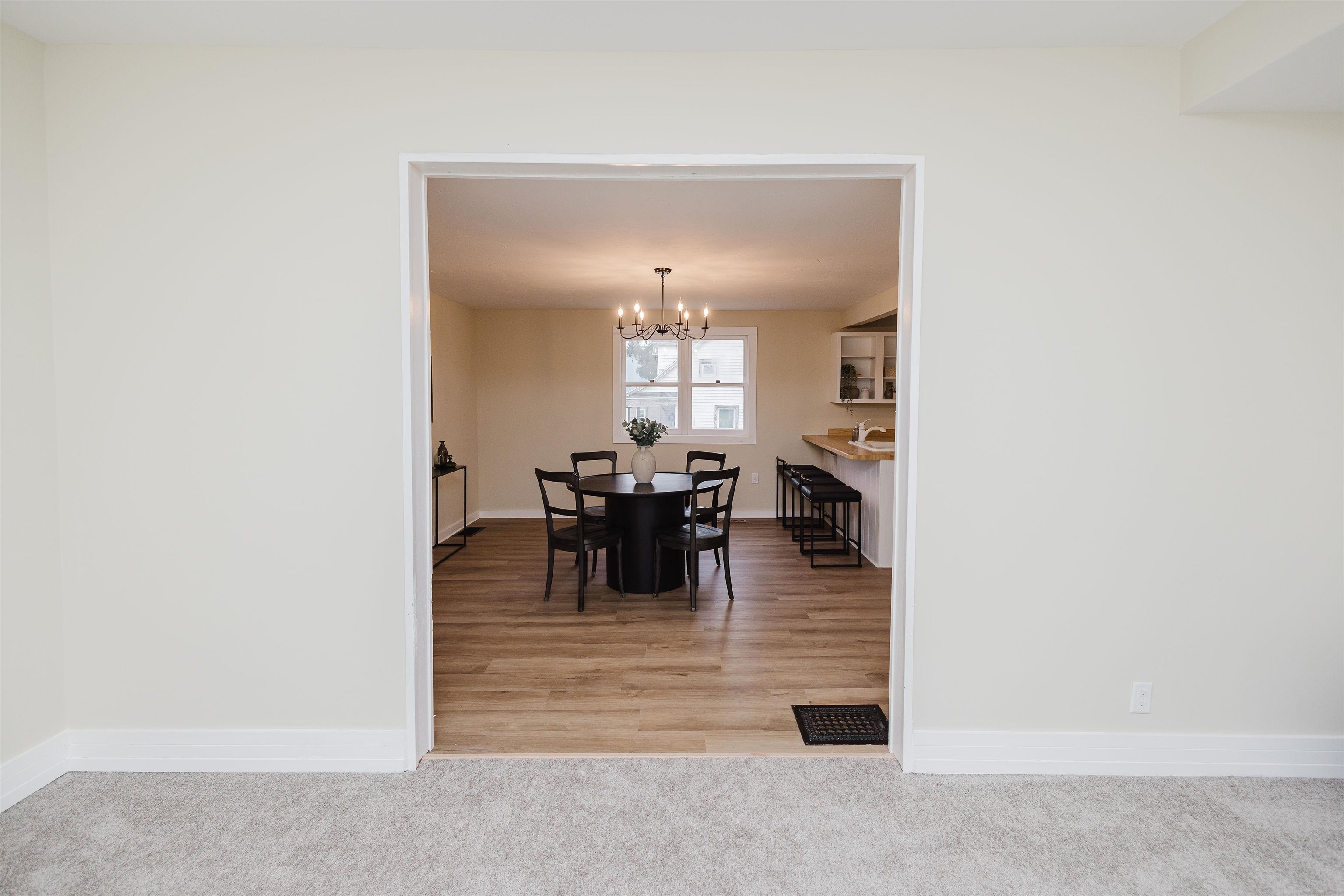 417 West Division Street Dodgeville, WI 53533 - Photo 10 of 44