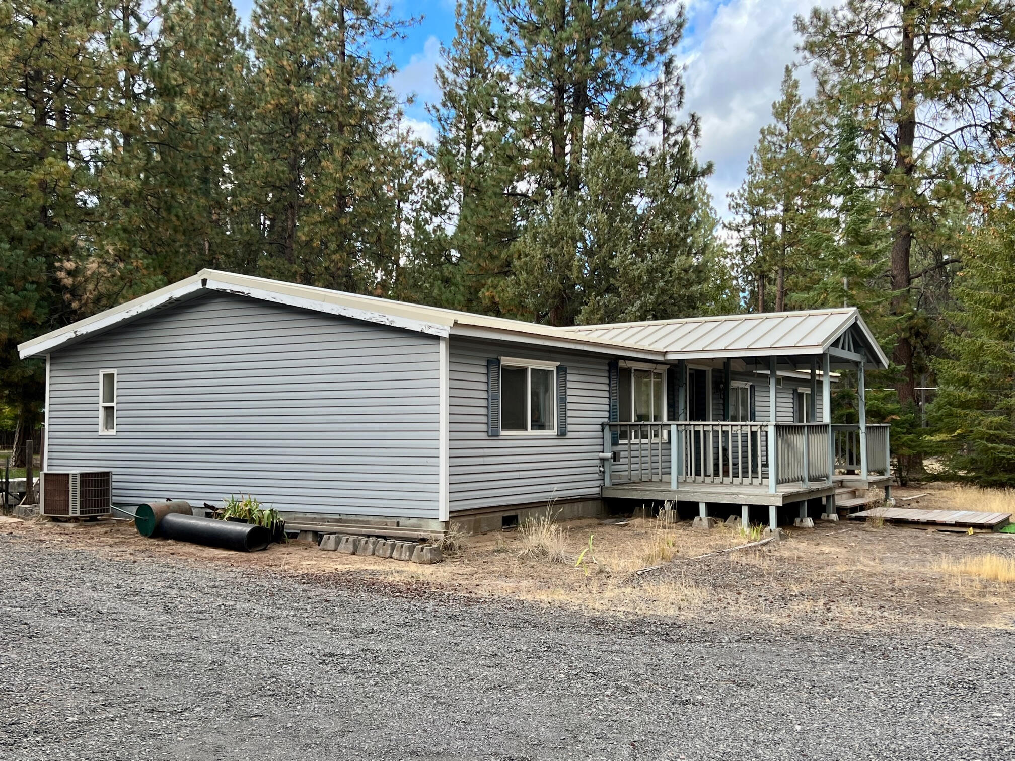 19336 Apache Road Bend, OR 97702 - Photo 2 of 20 12