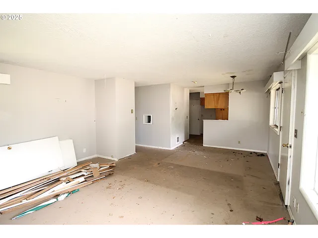 $539,000 | 442 Northwest 4th Avenue, Canby, OR 97013