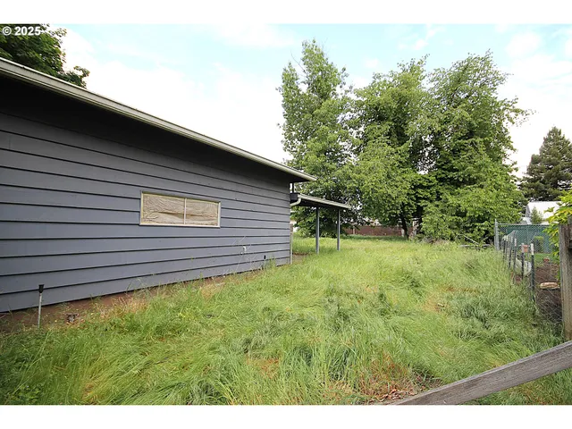 $539,000 | 442 Northwest 4th Avenue, Canby, OR 97013