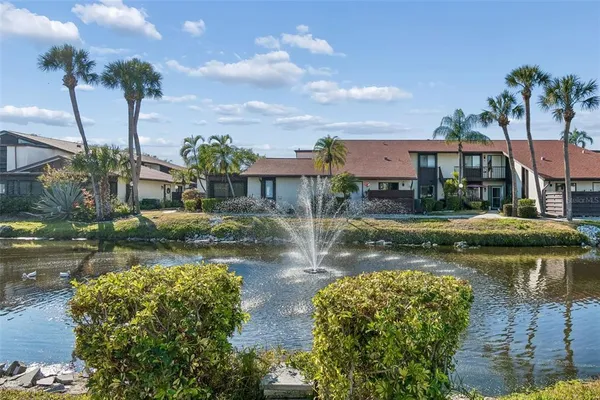 $164,900 | 5400 34th Street West, Unit D16, Bradenton, FL 34210