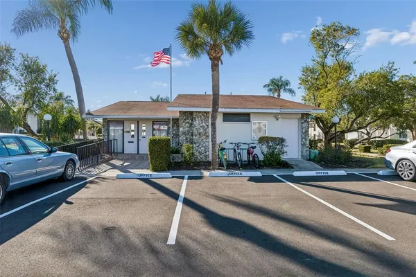 $164,900 | 5400 34th Street West, Unit D16, Bradenton, FL 34210