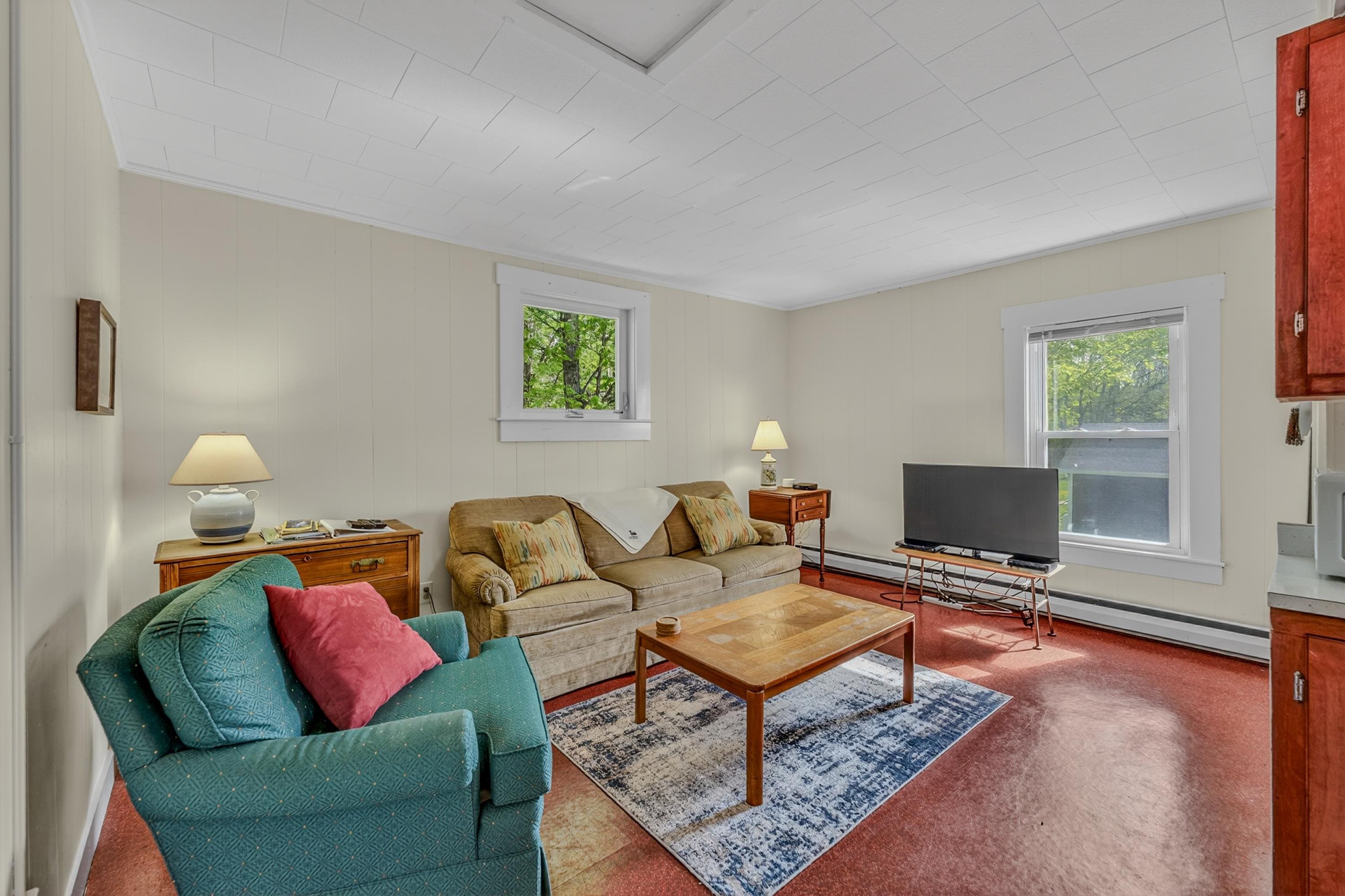 91 Meadow Street Bethlehem, NH 03574 - Photo 12 of 44