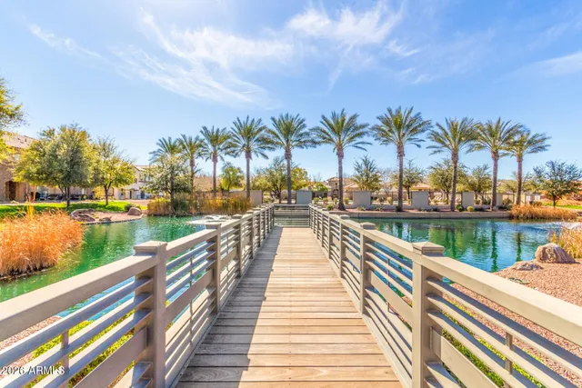 $425,000 | 2745 South Catherine Drive, Unit 101, Gilbert, AZ 85295